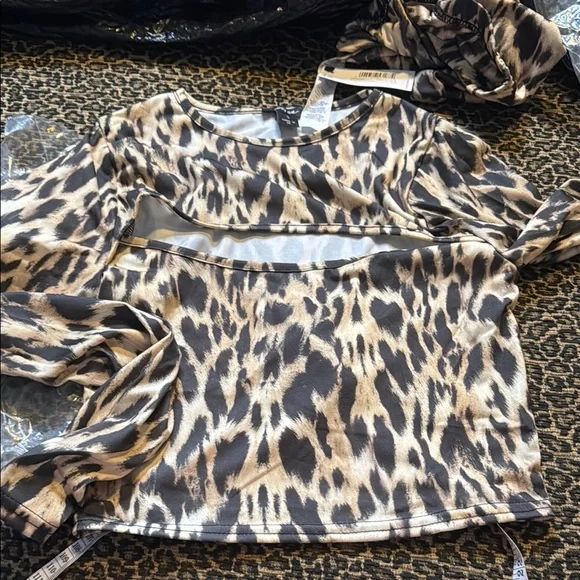 Nasty Gal Nessa Barrett Leopard Print Top and Bottom - Picture 3 of 5
